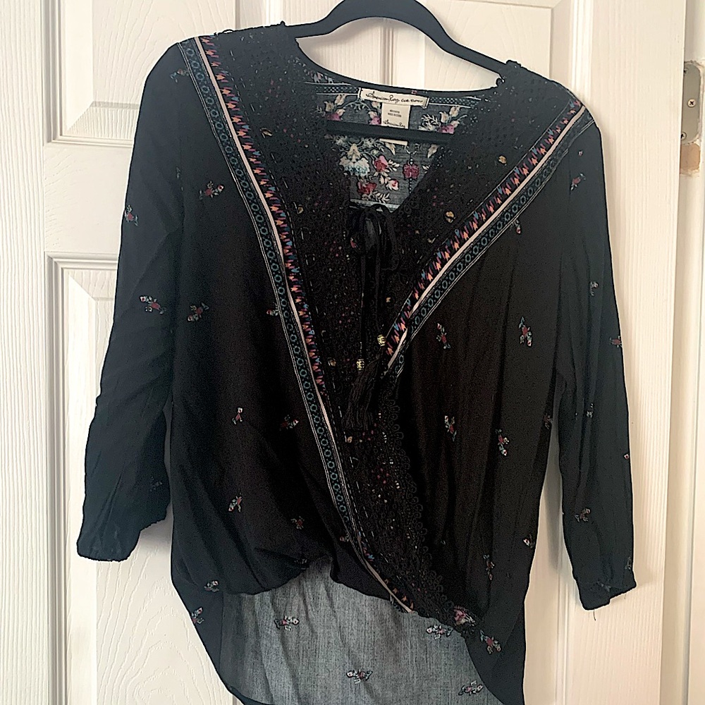 Wrap shirt with flower pattern